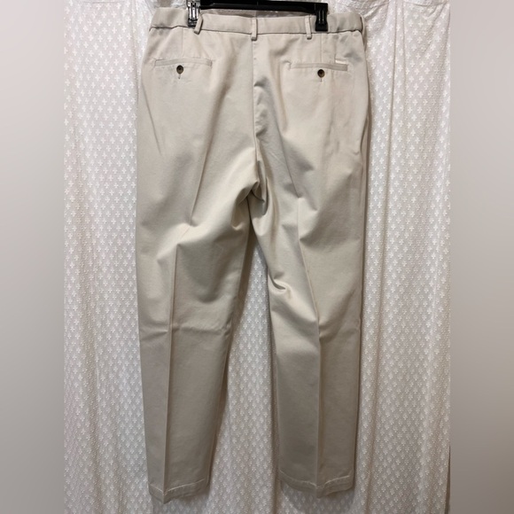 Haggar Premium No Iron Khaki Classic Fit Flat Front 38x32 - Picture 4 of 11